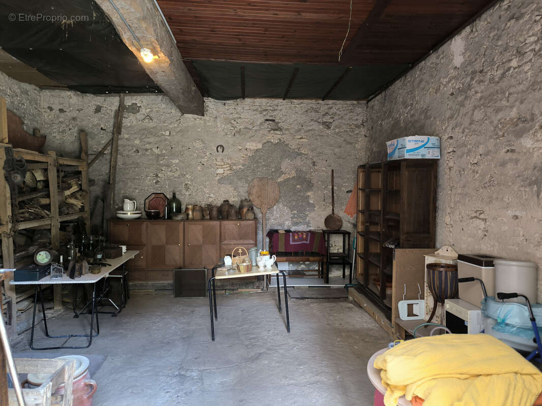 Maison à FLEURY-LA-VALLEE