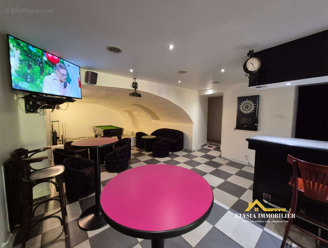 Commerce à PAGNY-SUR-MOSELLE