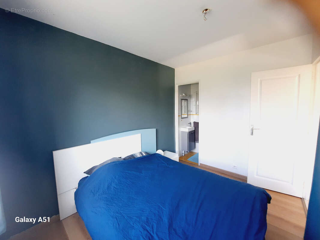 Maison à PELLOUAILLES-LES-VIGNES