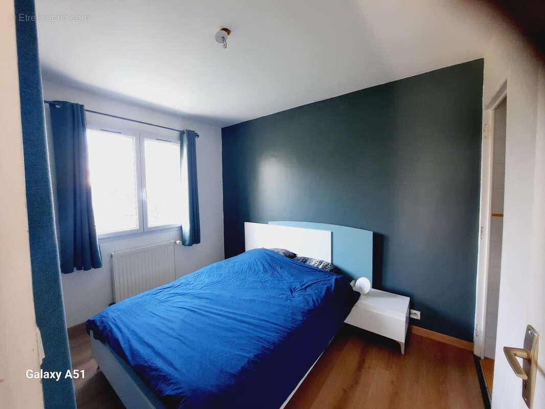 Maison à PELLOUAILLES-LES-VIGNES