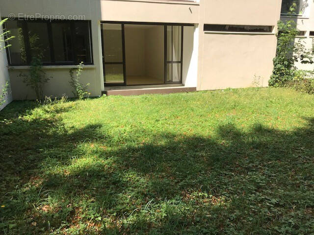 Appartement à VAUX-LE-PENIL