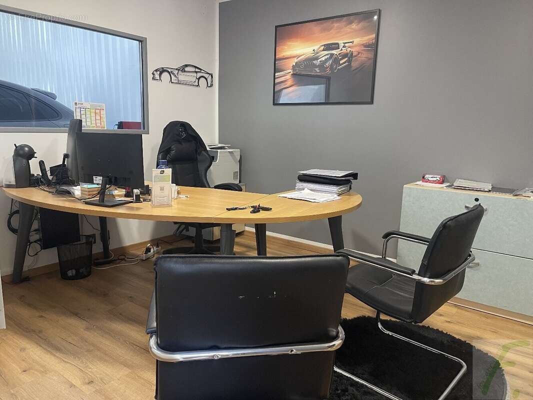 Commerce à LE TOUVET