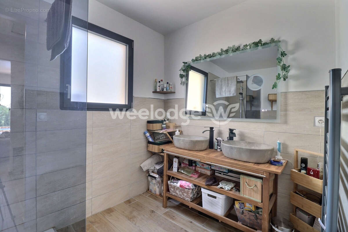 Maison à SAINT-CHAMAS