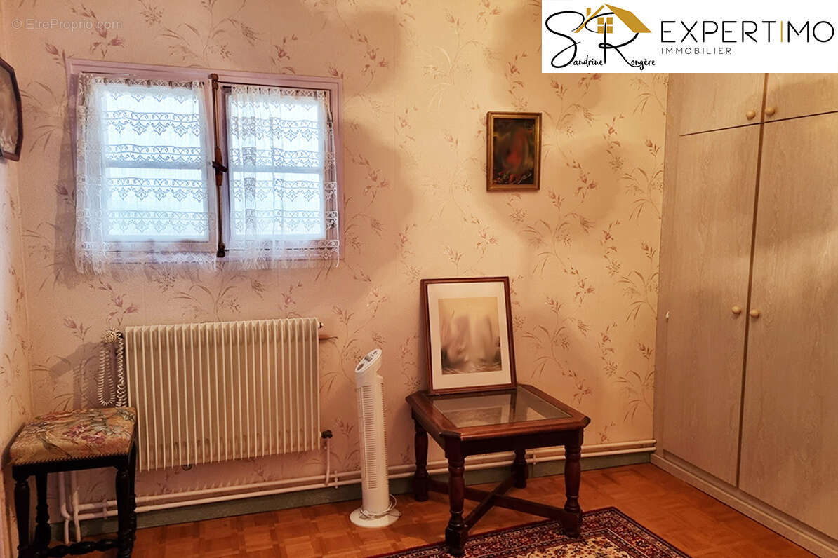 Maison à SAINT-QUINTIN-SUR-SIOULE