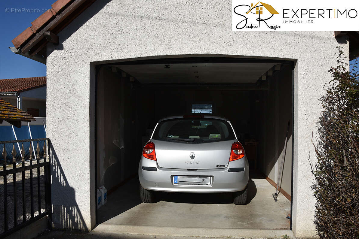 Maison à SAINT-QUINTIN-SUR-SIOULE