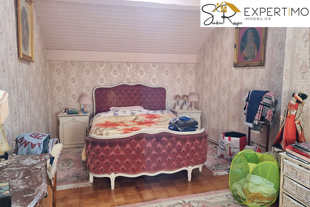 Maison à SAINT-QUINTIN-SUR-SIOULE