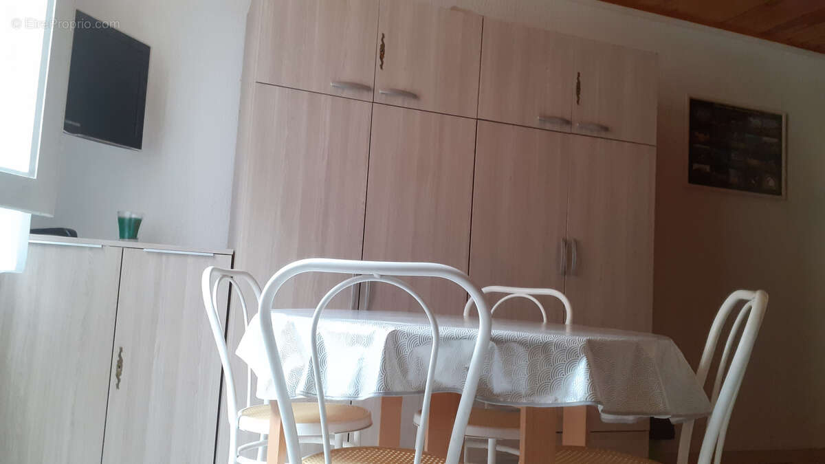 Appartement à RENNES-LES-BAINS