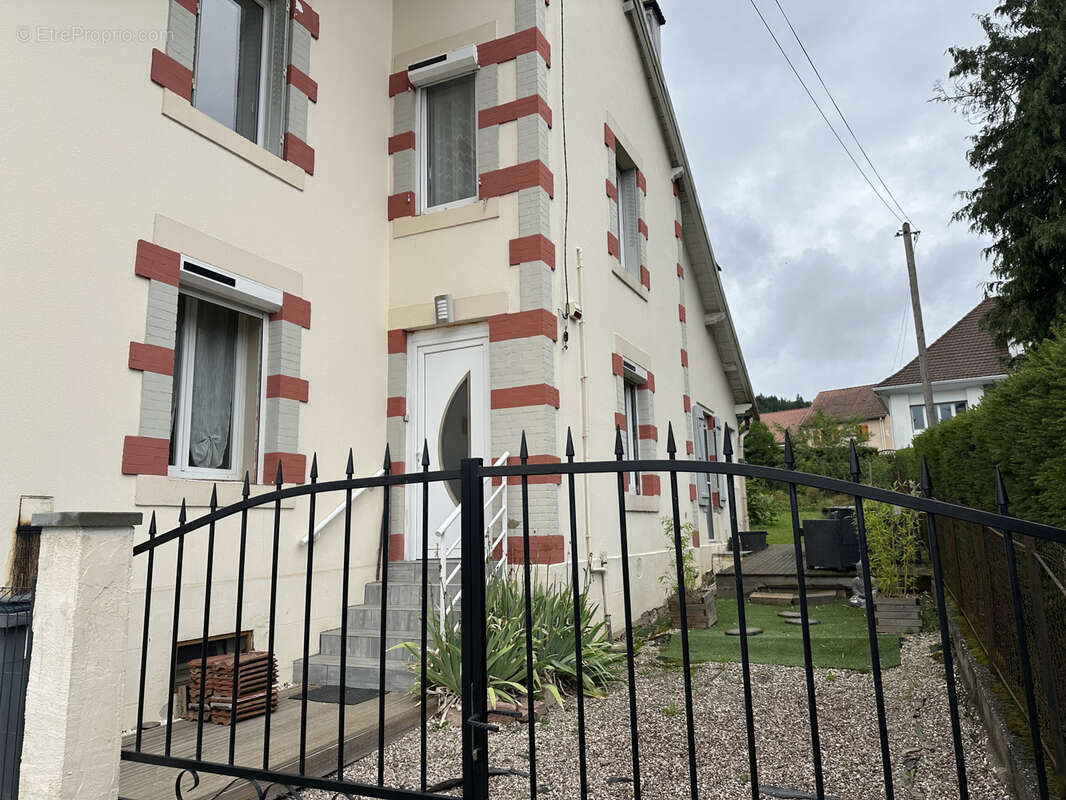 Maison à BROUVELIEURES