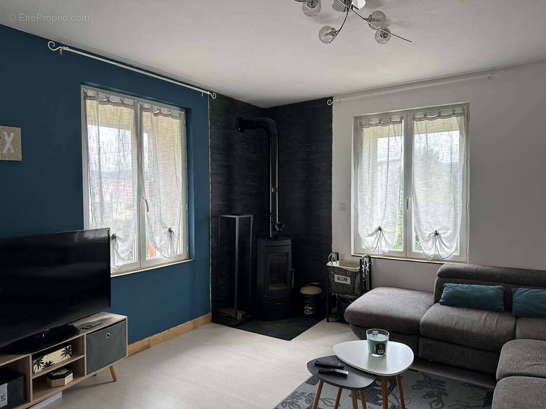 Maison à BROUVELIEURES