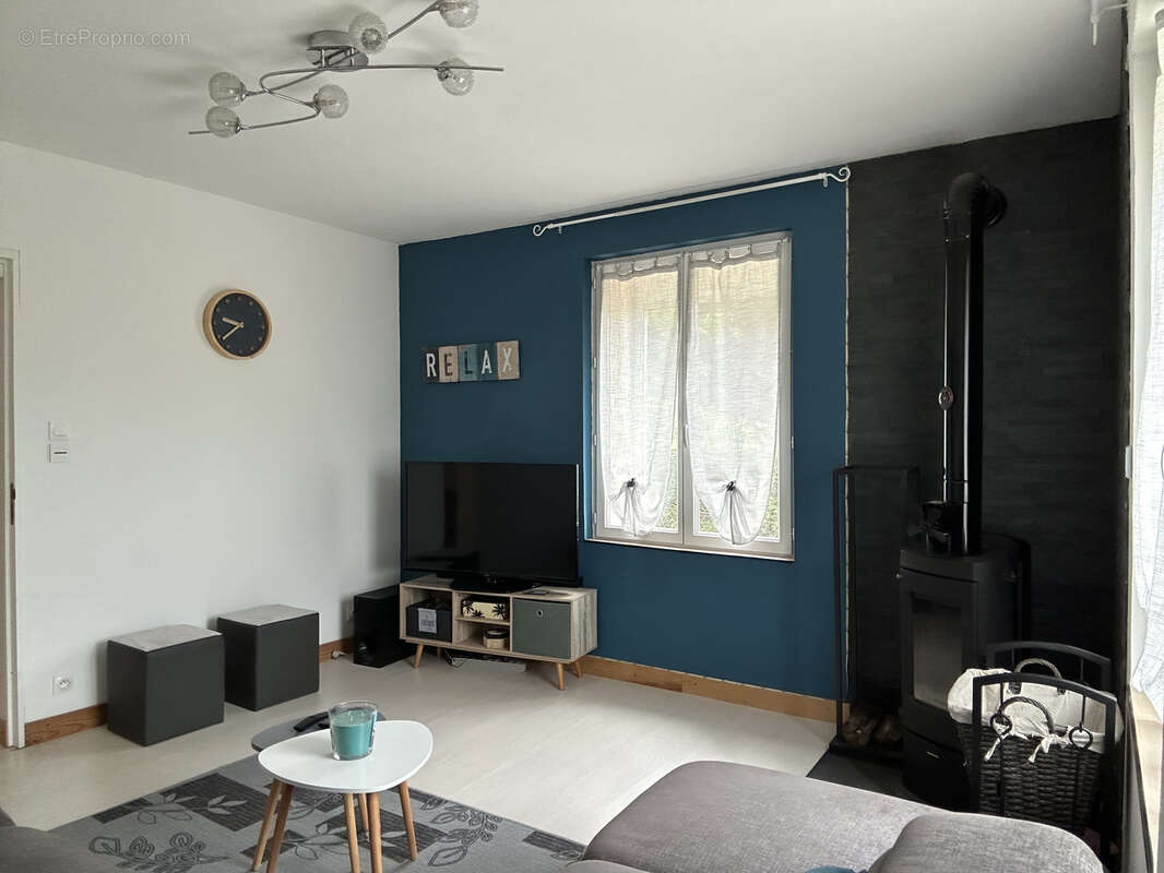 Maison à BROUVELIEURES