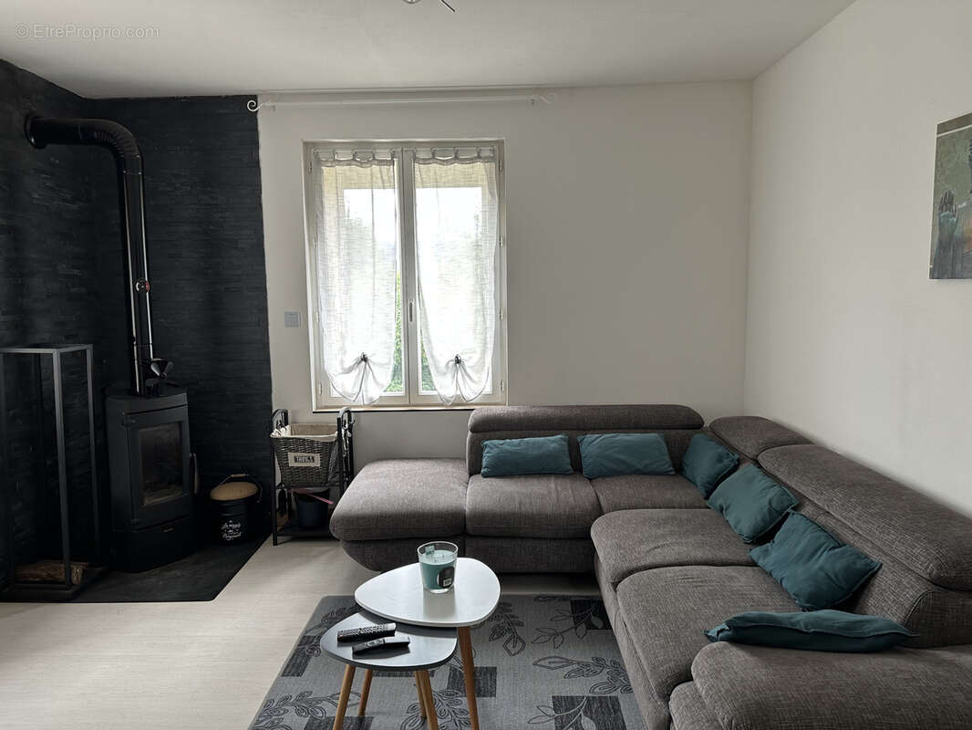 Maison à BROUVELIEURES