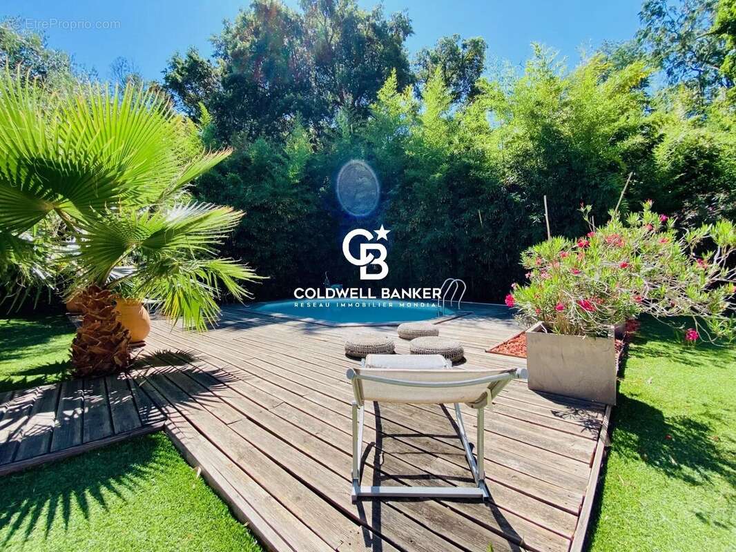 Maison à RAYOL-CANADEL-SUR-MER