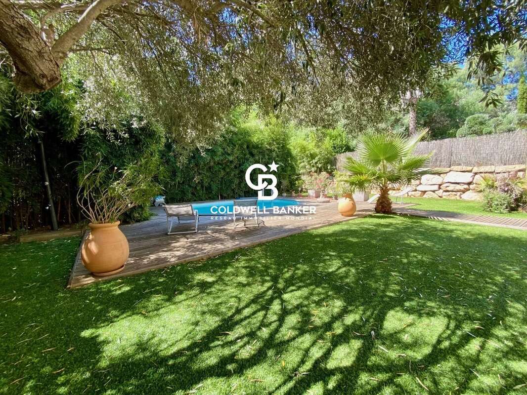 Maison à RAYOL-CANADEL-SUR-MER