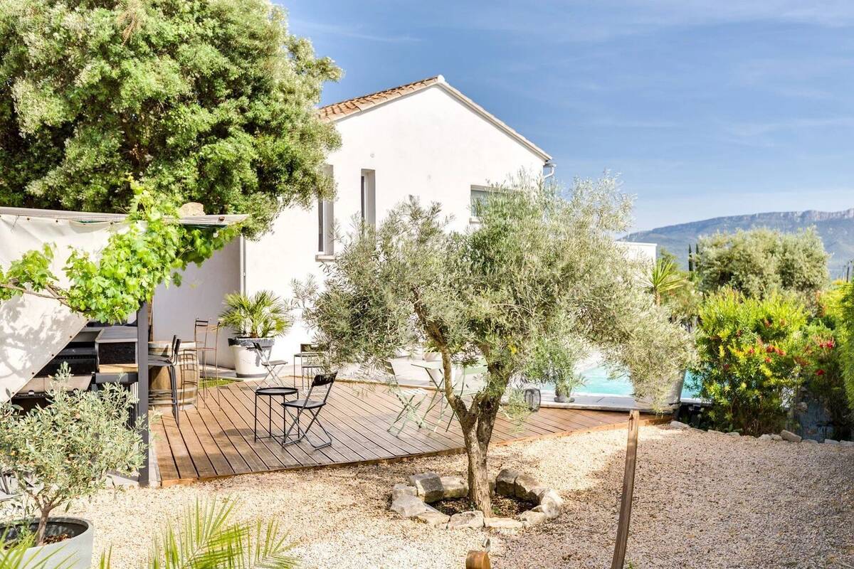 Maison à POURRIERES