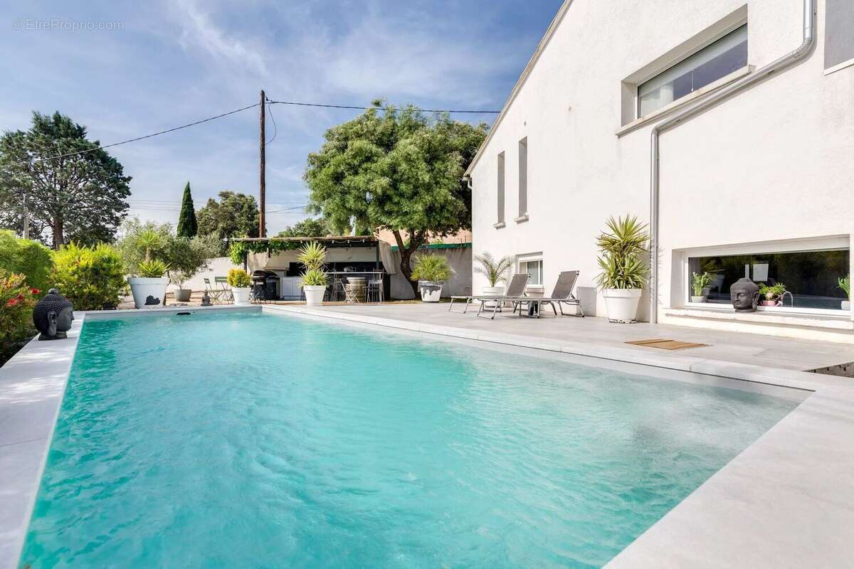 Maison à POURRIERES