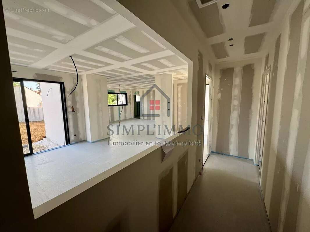 Maison à SAINT-HIPPOLYTE