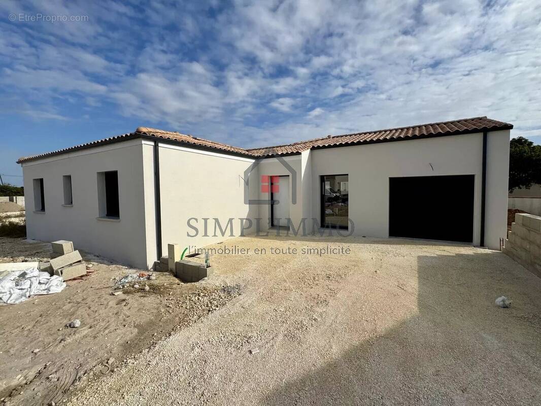 Maison à SAINT-HIPPOLYTE