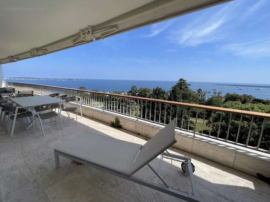 Appartement à CANNES
