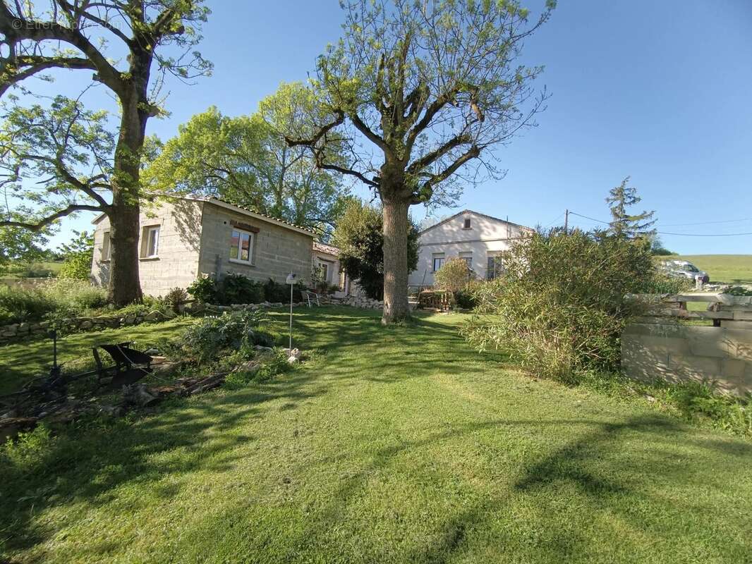 Maison à MONTPEZAT-DE-QUERCY