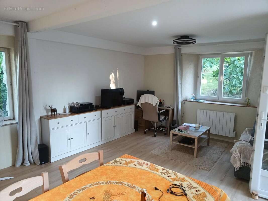 Maison à MONTPEZAT-DE-QUERCY