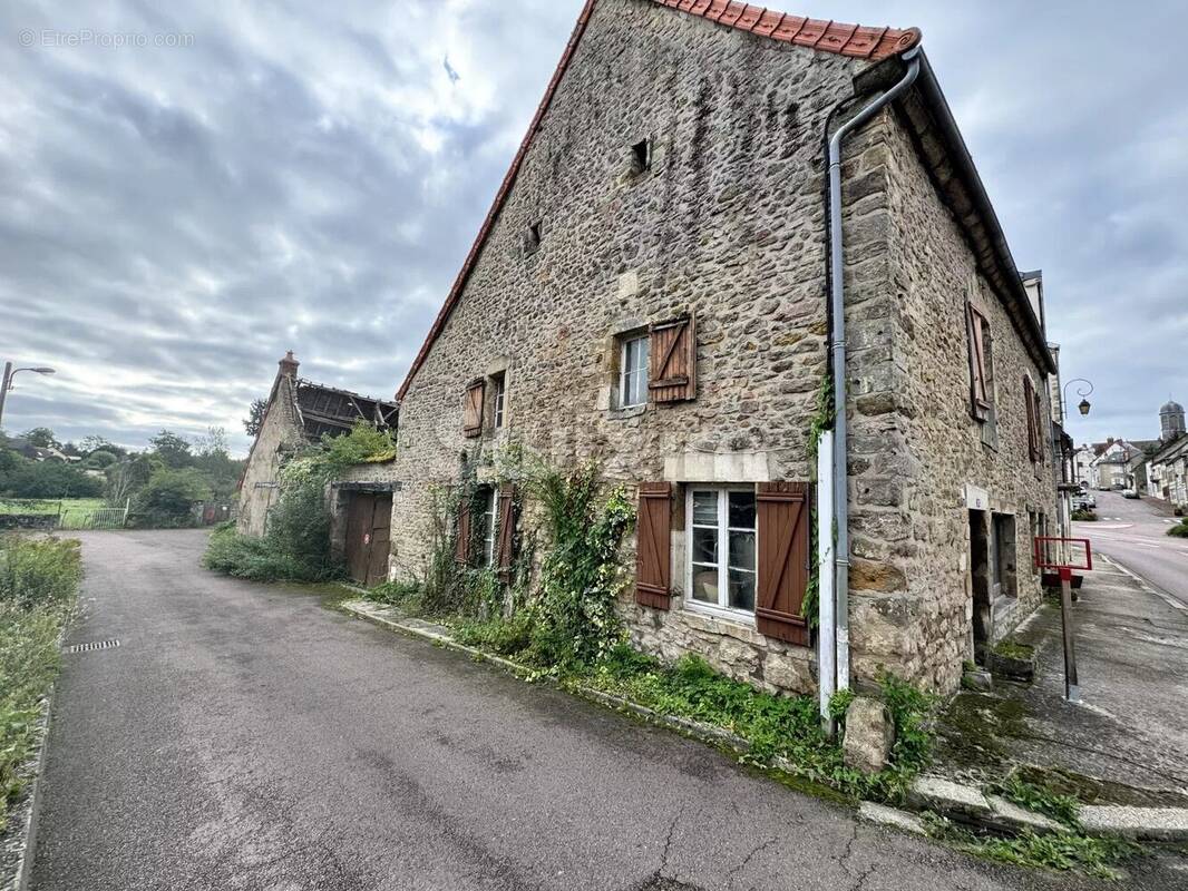 Appartement à ARNAY-LE-DUC