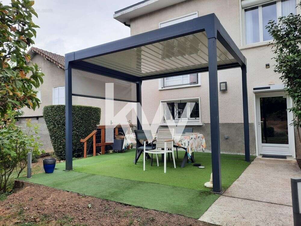 Maison à SAINT-JUNIEN