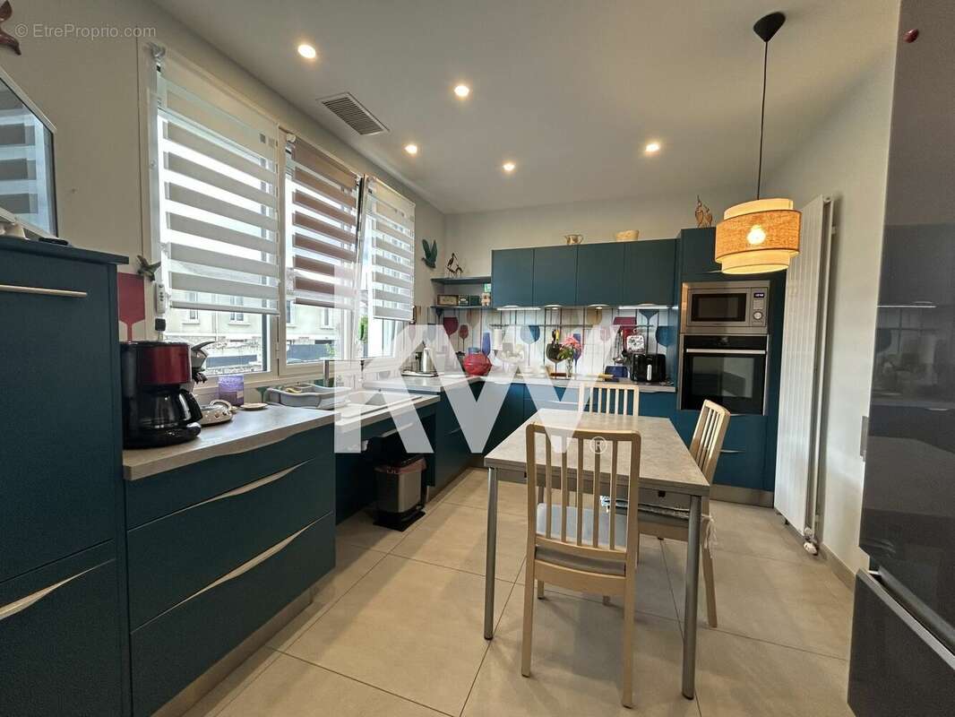 Maison à SAINT-JUNIEN