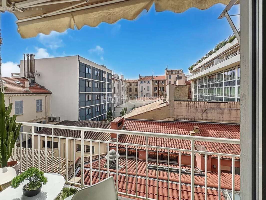 Appartement à CANNES