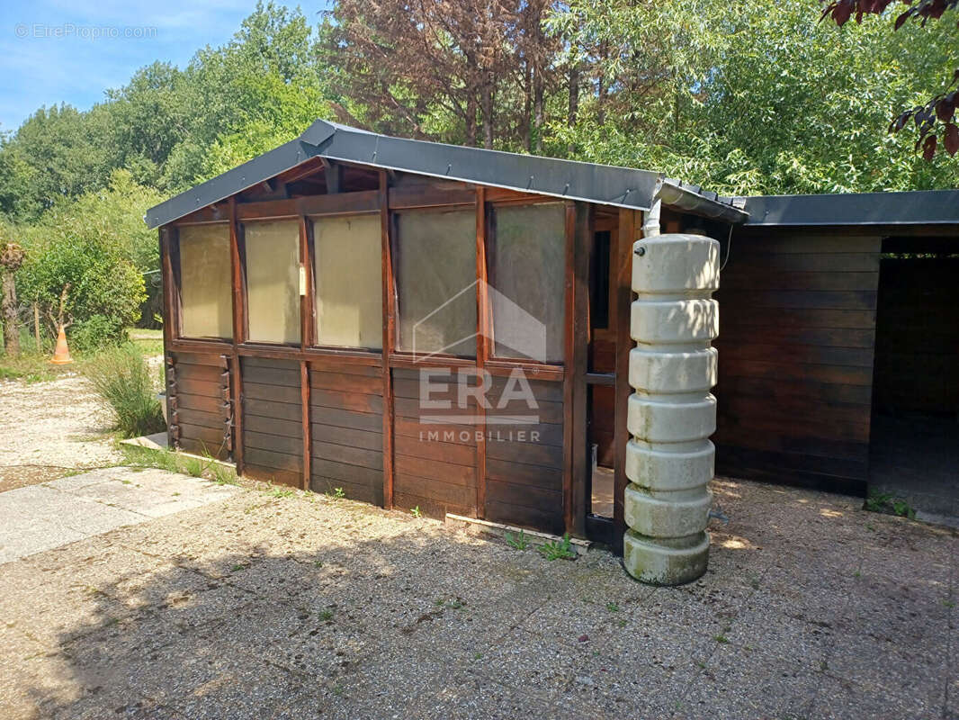 Terrain à LA CALOTTERIE