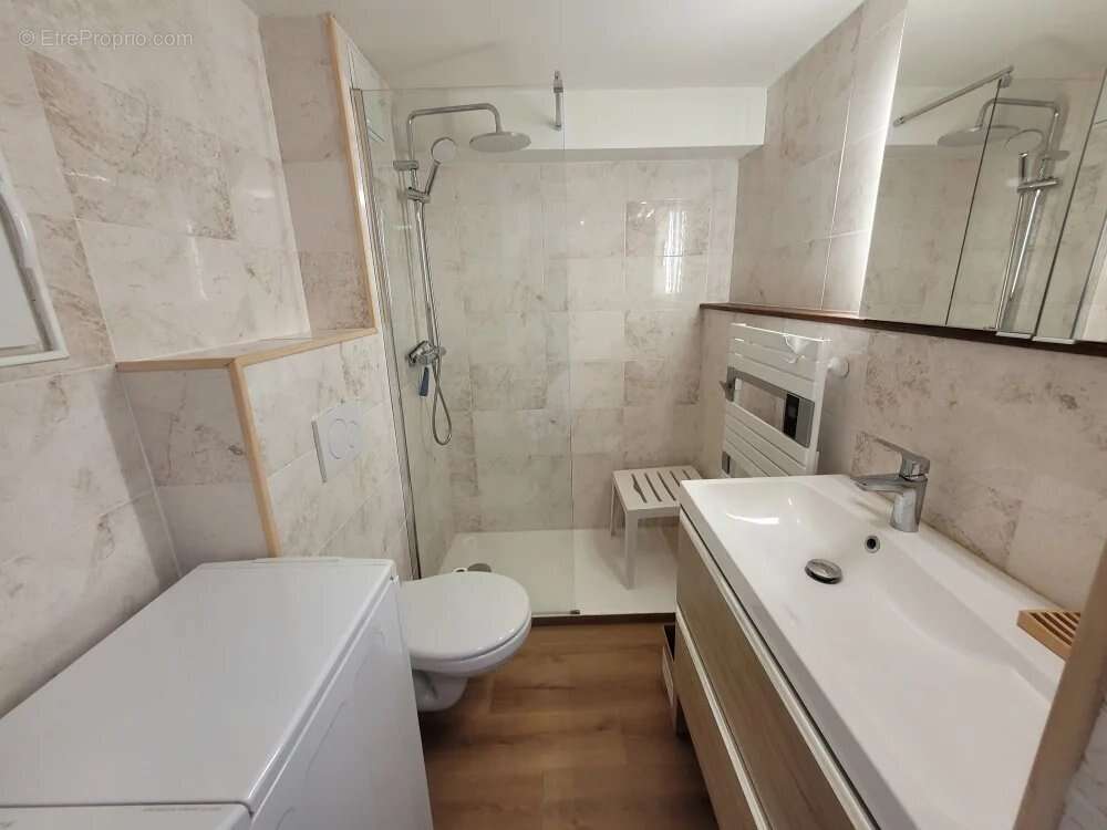 Appartement à PEYMEINADE