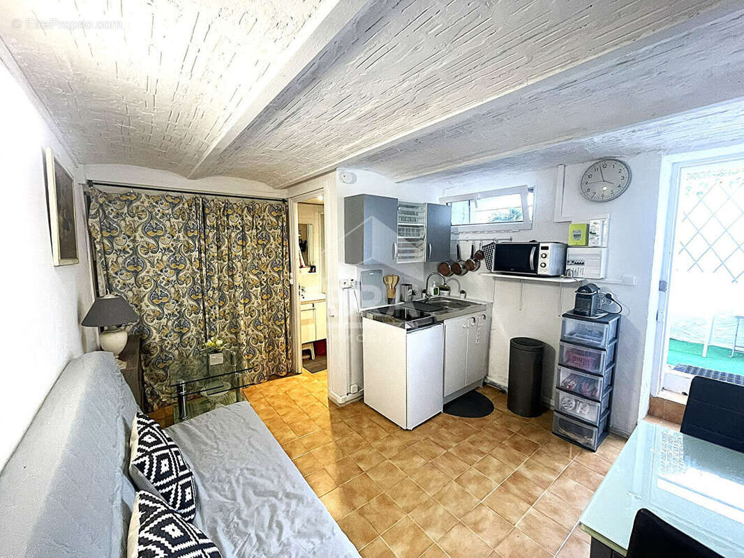 Appartement à LE CANNET