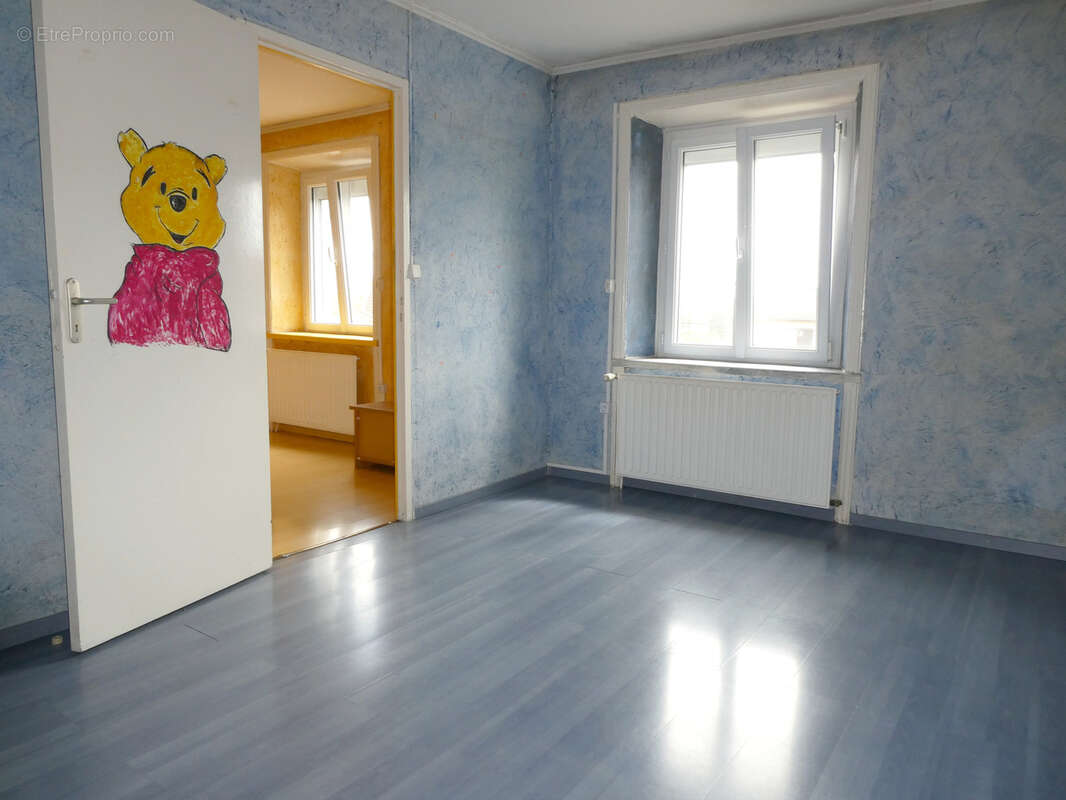 Maison à SAINT-CLEMENT-LES-PLACES