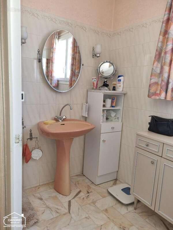   - Maison à PAIMBOEUF