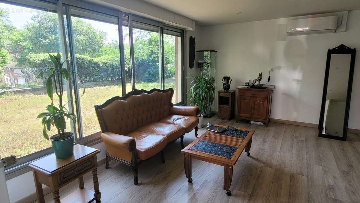 Appartement à CALUIRE-ET-CUIRE