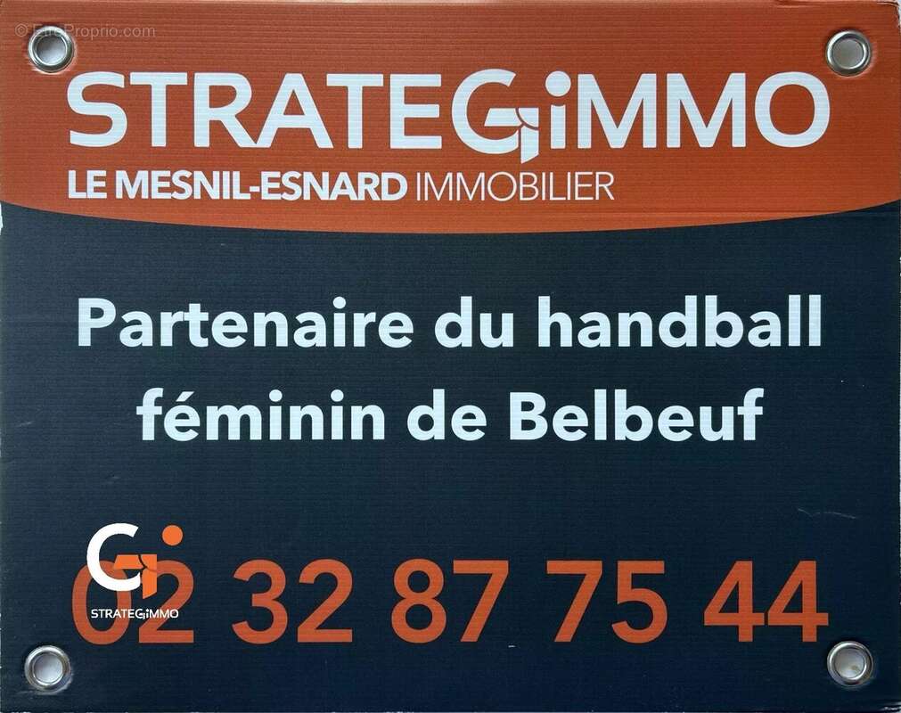 Terrain à AMFREVILLE-LA-MI-VOIE