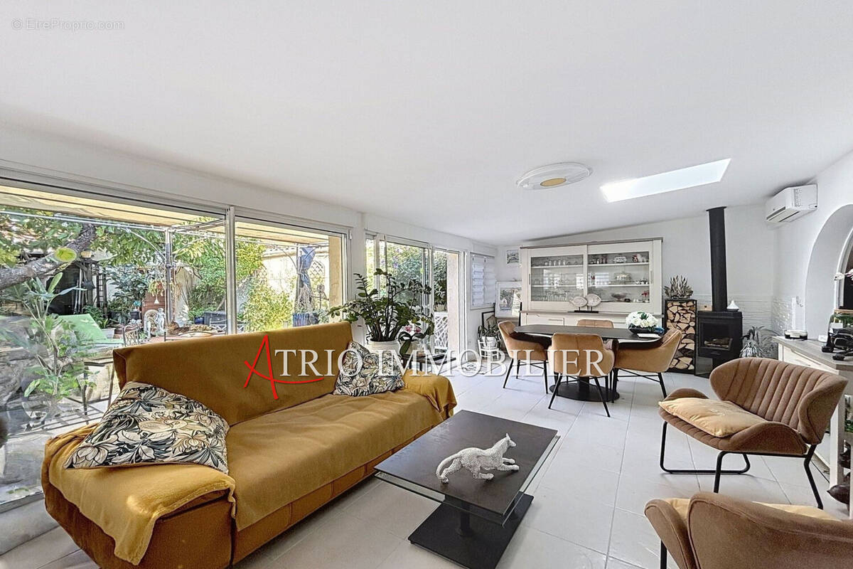 Maison à CAGNES-SUR-MER