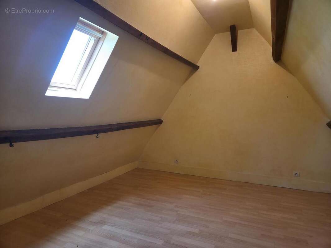 Chambre étage maison d&#039;amis - Maison à LE BUGUE