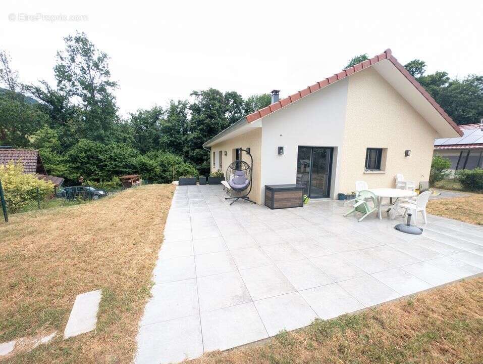 Maison à CHAPAREILLAN