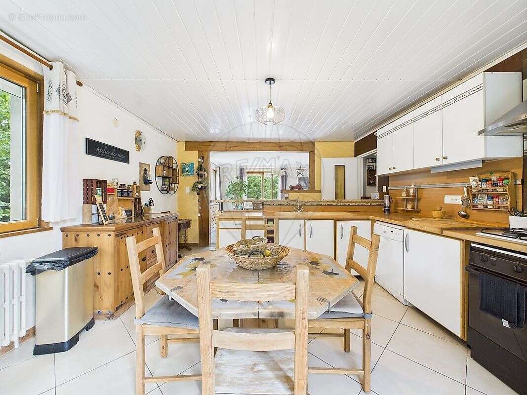 Maison à SAINT-MARCEL