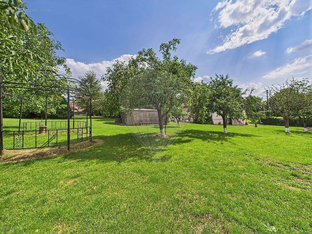 Maison à DONCOURT-LES-CONFLANS