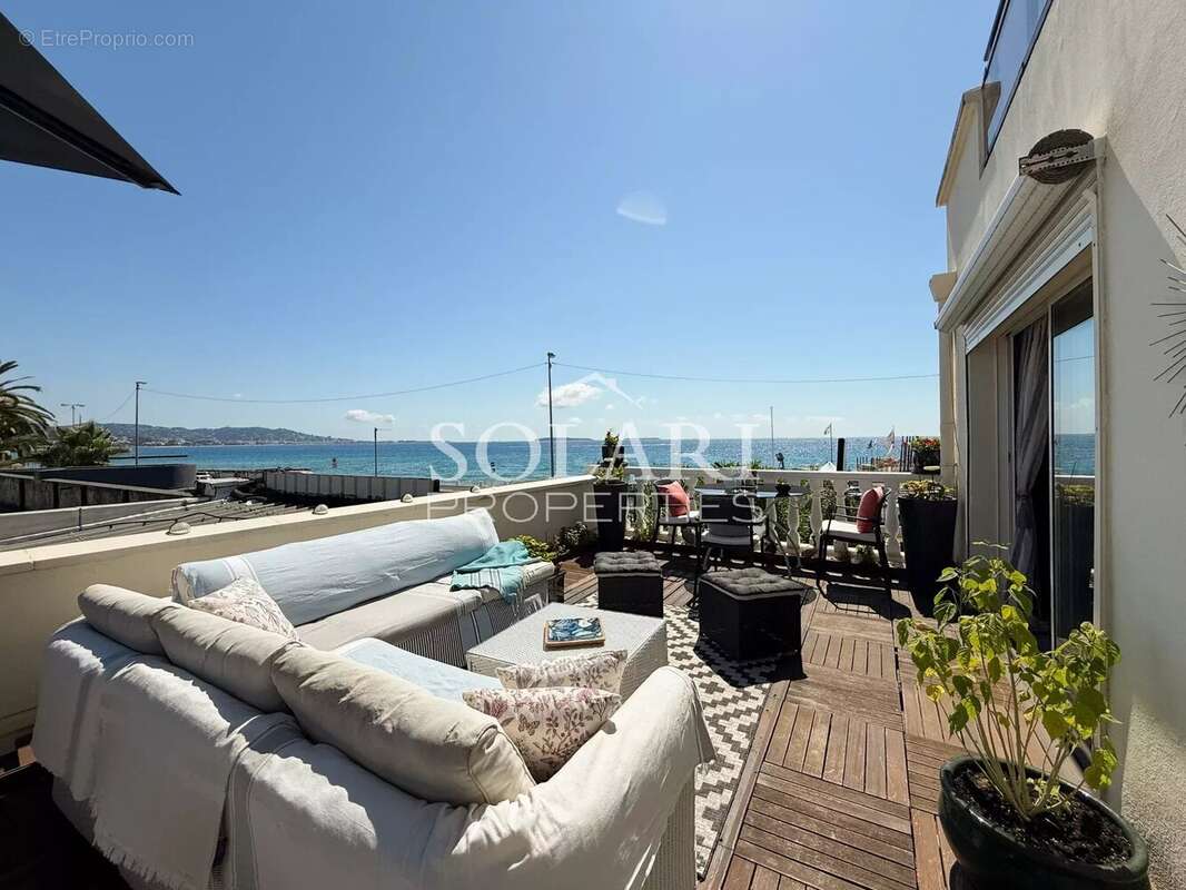 Appartement à MANDELIEU-LA-NAPOULE