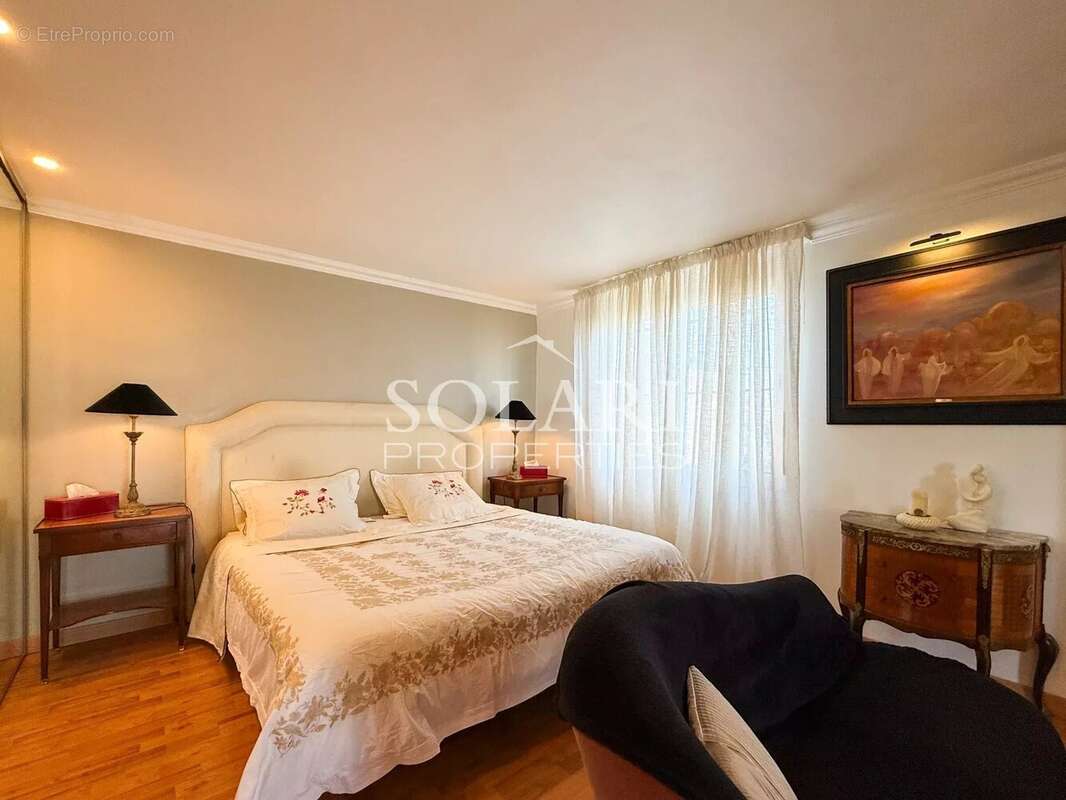 Appartement à MANDELIEU-LA-NAPOULE