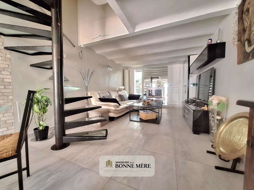 Appartement à MARSEILLE-13E