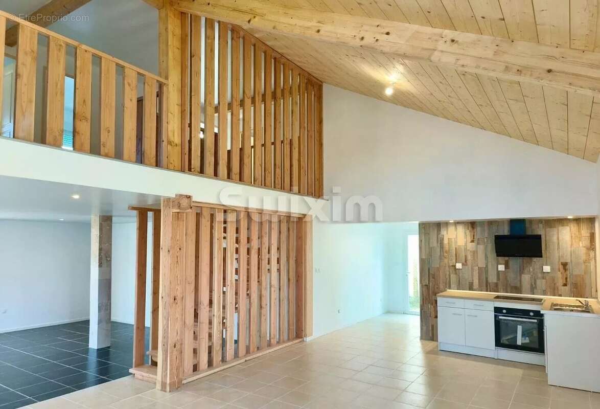 Maison à RION-DES-LANDES