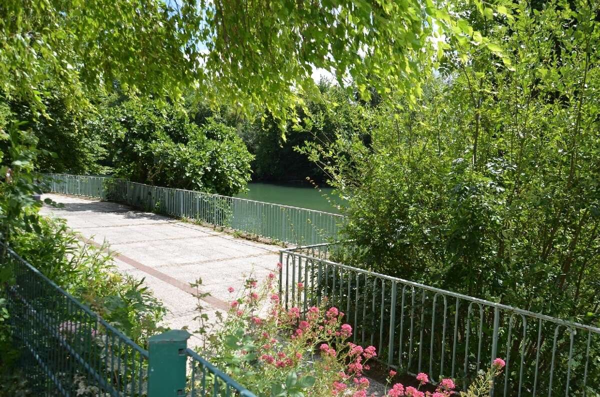 Maison à CHAMPIGNY-SUR-MARNE