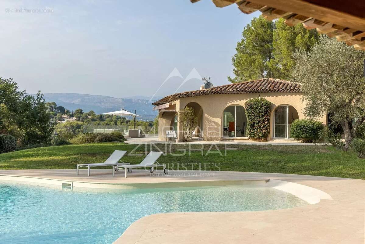 Maison à MOUANS-SARTOUX