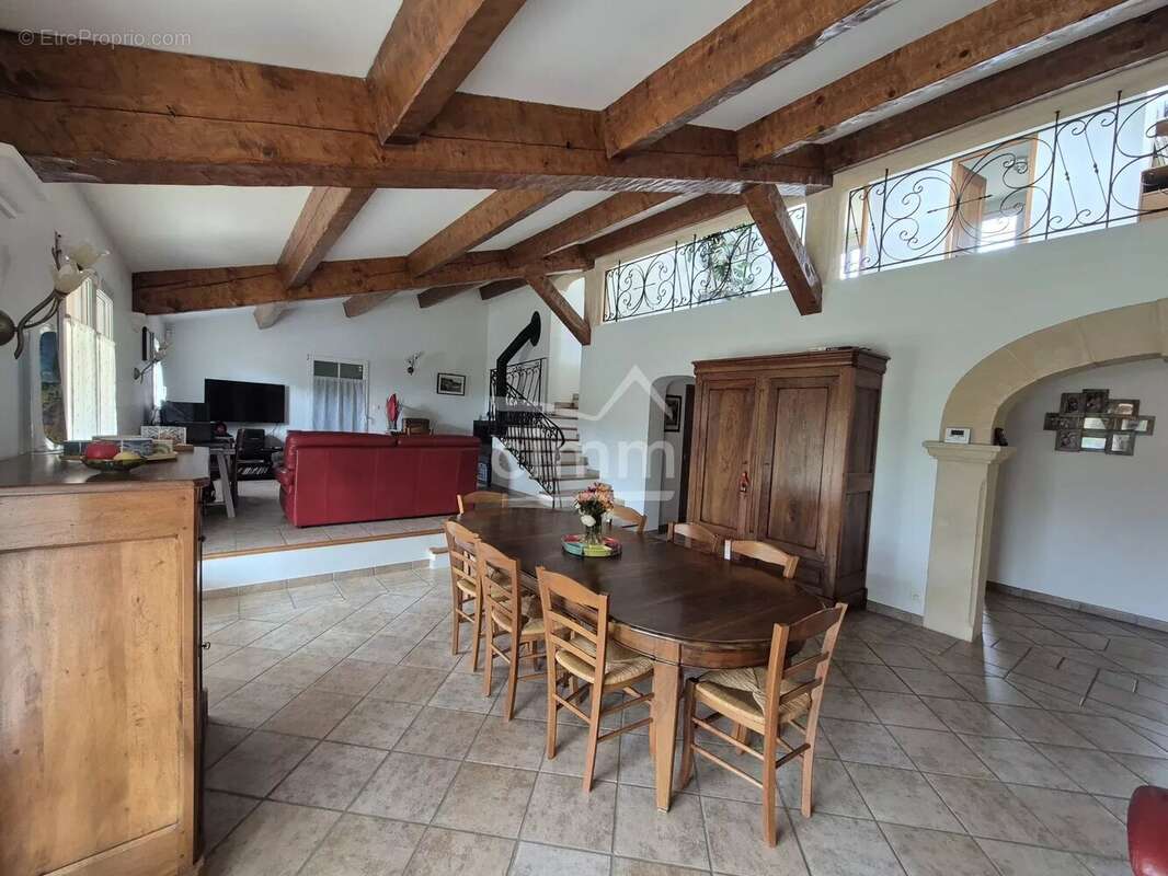 Maison à L&#039;ESCALE