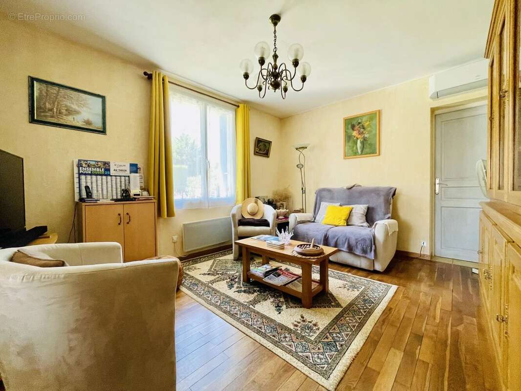 Maison à VAISON-LA-ROMAINE