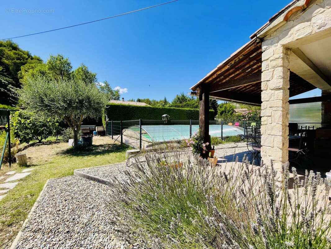 Maison à VAISON-LA-ROMAINE