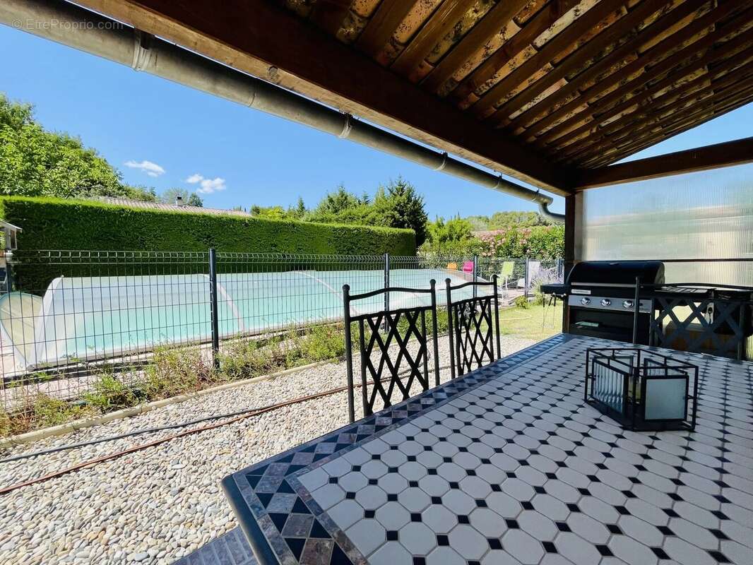 Maison à VAISON-LA-ROMAINE
